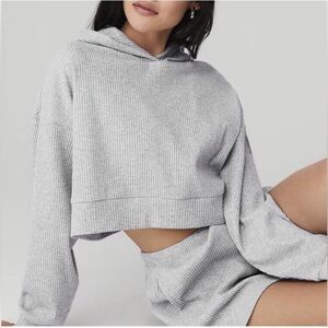 LIKE NEW Alo Yoga Muse Hoodie in Athletic Heather Grey
